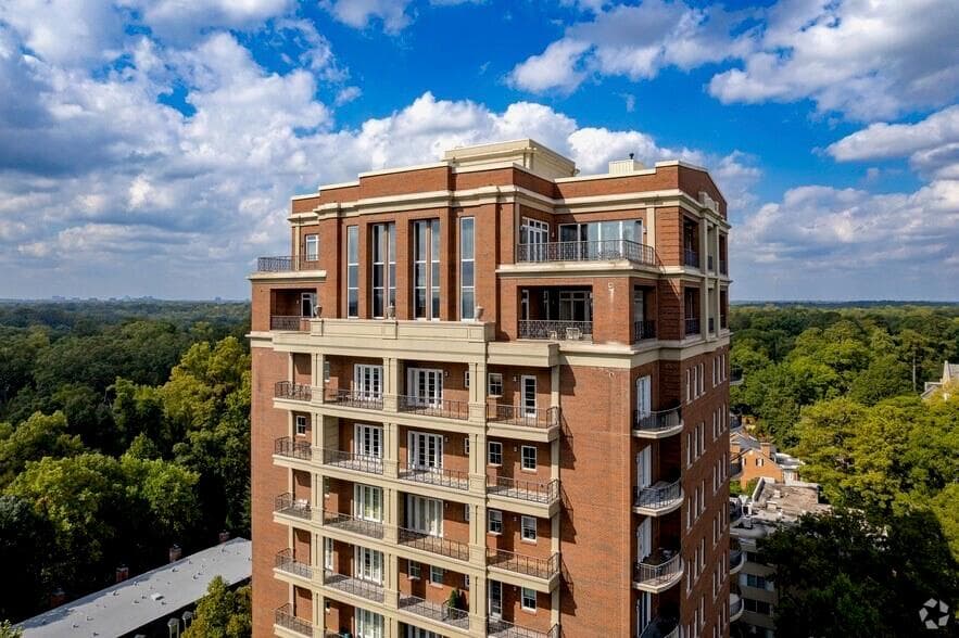 3 bedroom, 5 bathroom, 6,850 sq ft condominium for sale at 2724 Peachtree Road Upper Penthouse, Atlanta, GA 30305