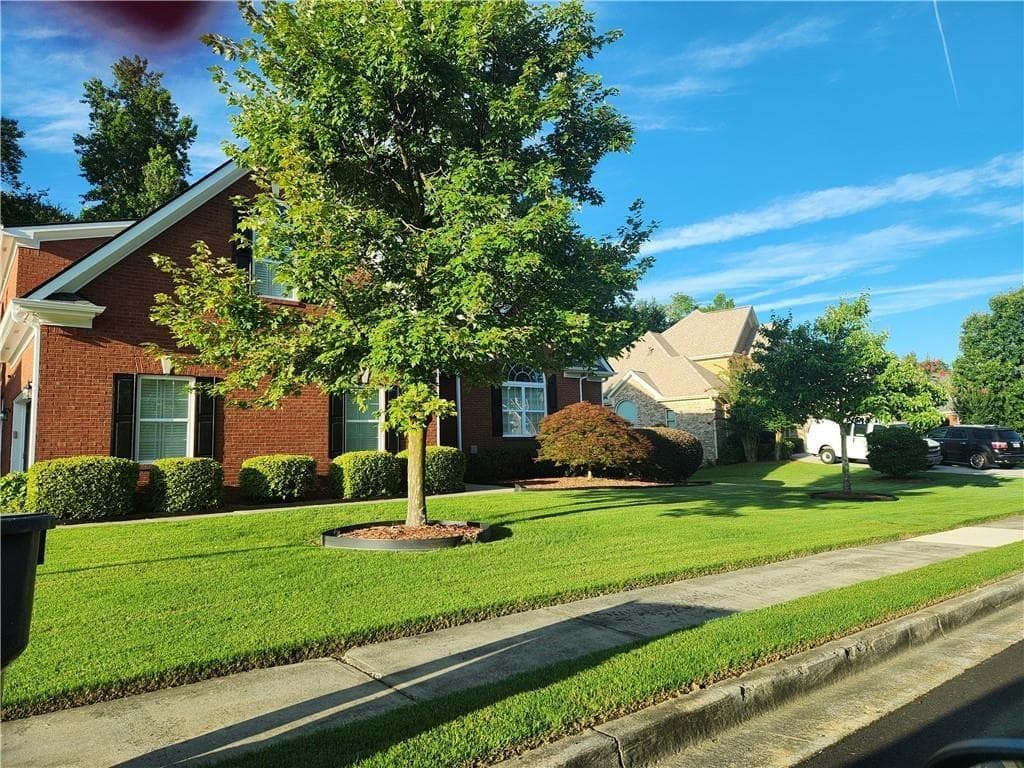5 bedroom, 4 bathroom, 3,168 sq ft single family residence for sale at 165 Tara Boulevard, Loganville, GA 30052 — photo 2