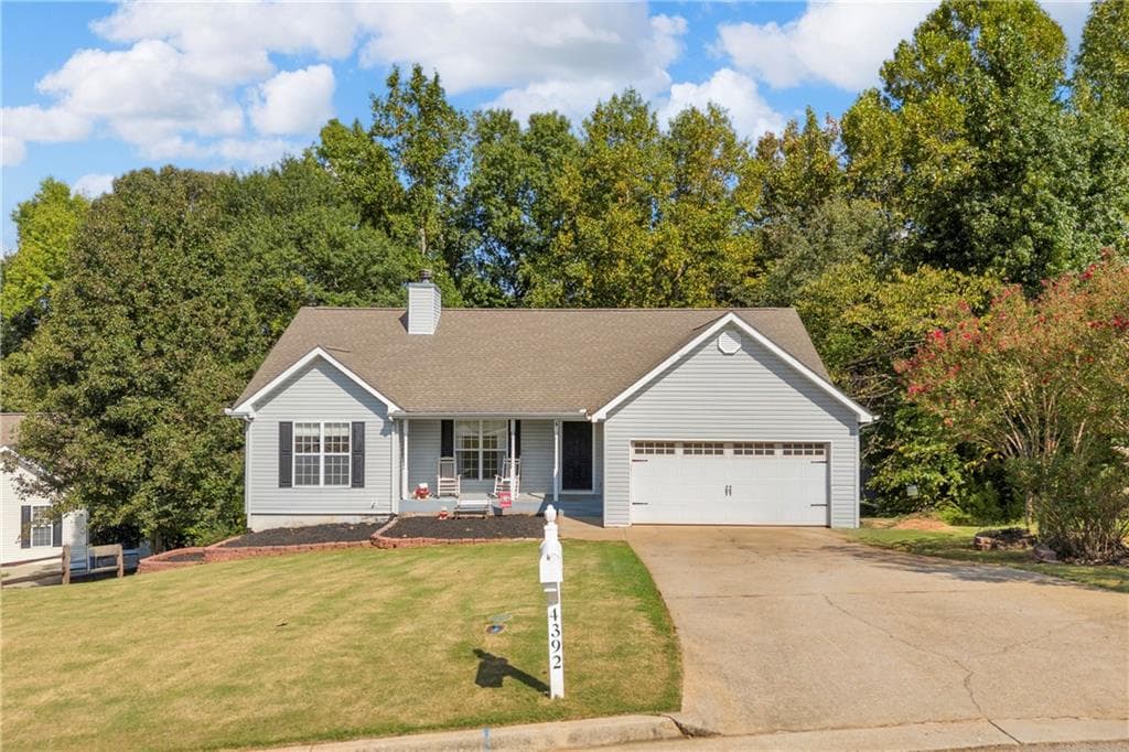 3 bedroom, 2 bathroom, 1,456 sq ft single family residence for sale at 4392 Todd Road, Braselton, GA 30517