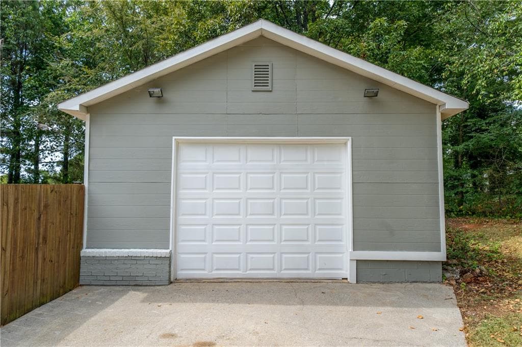 3 bedroom, 3 bathroom, 1,650 sq ft single family residence for sale at 40 Red Top Circle, Emerson, GA 30137 — photo 4