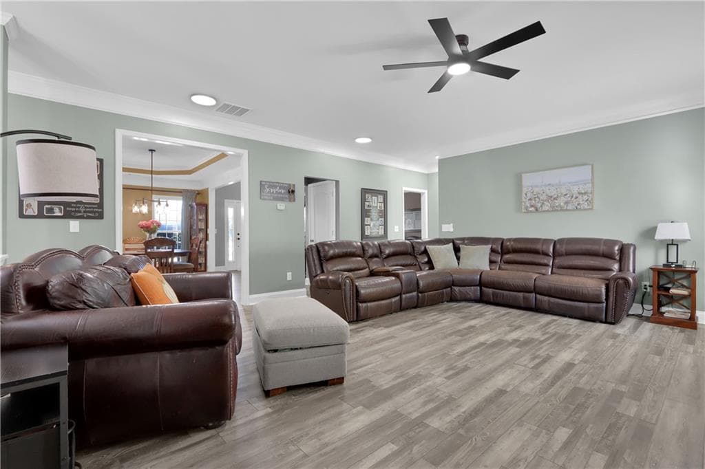 6 bedroom, 3 bathroom, 3,193 sq ft single family residence for sale at 4207 Reynolds Place, Buford, GA 30518 — photo 9