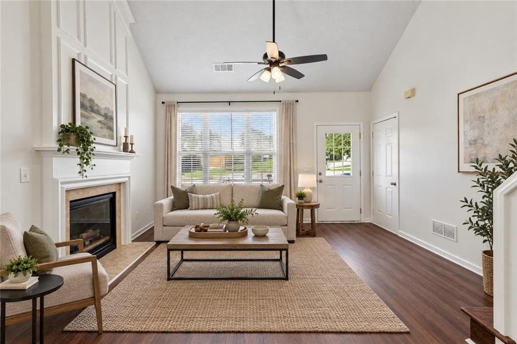 3 bedroom, 3 bathroom, 1,670 sq ft single family residence for sale at 1628 Woodsford Road, Kennesaw, GA 30152 — photo 4