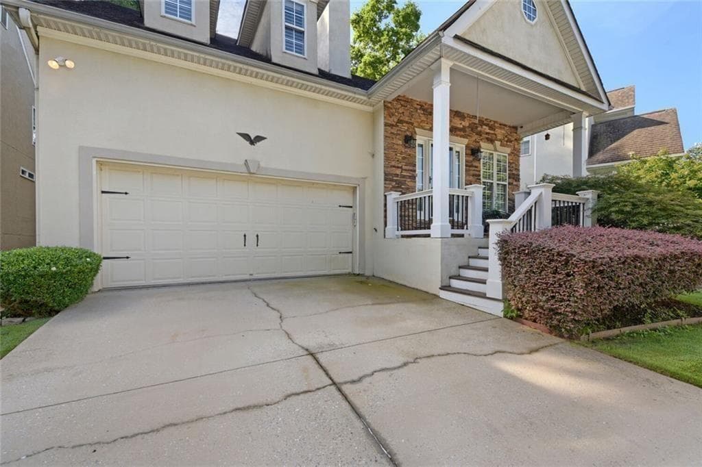 4 bedroom, 3 bathroom, 2,798 sq ft single family residence for sale at 128 Monterey Drive, Peachtree City, GA 30269 — photo 3