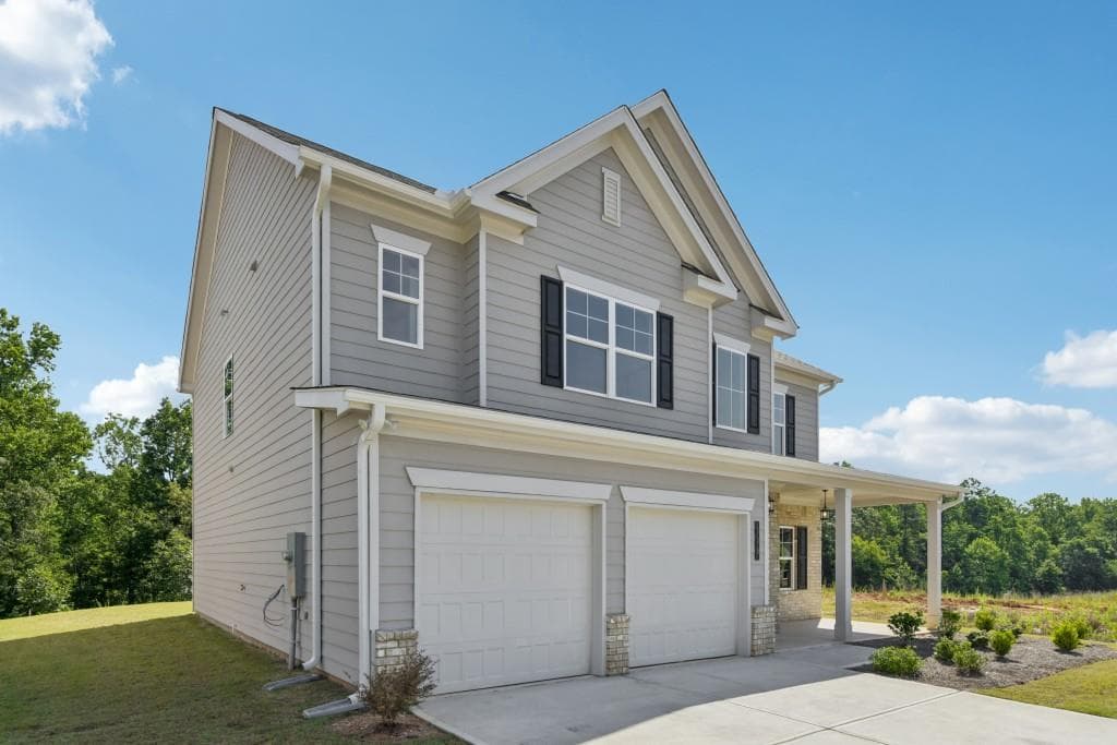 4 bedroom, 3 bathroom, 2,330 sq ft single family residence for sale at 145 Greenview Court, Homer, GA 30547 — photo 2