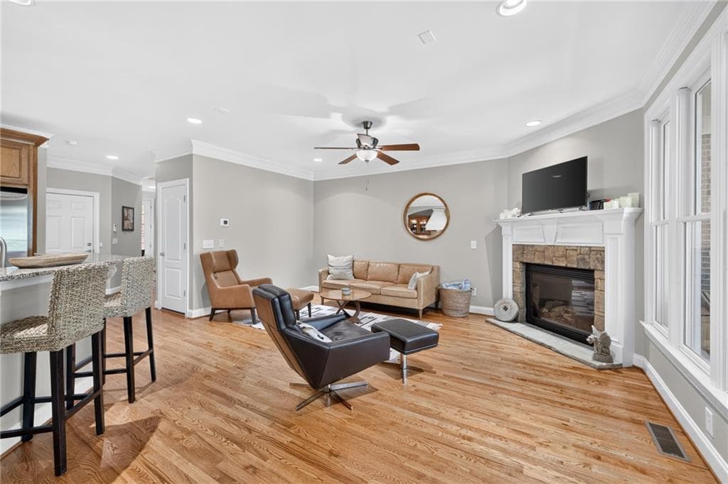 3 bedroom, 4 bathroom, 3,150 sq ft townhouse for sale at 2640 Long Pointe, Johns Creek, GA 30076 — photo 8