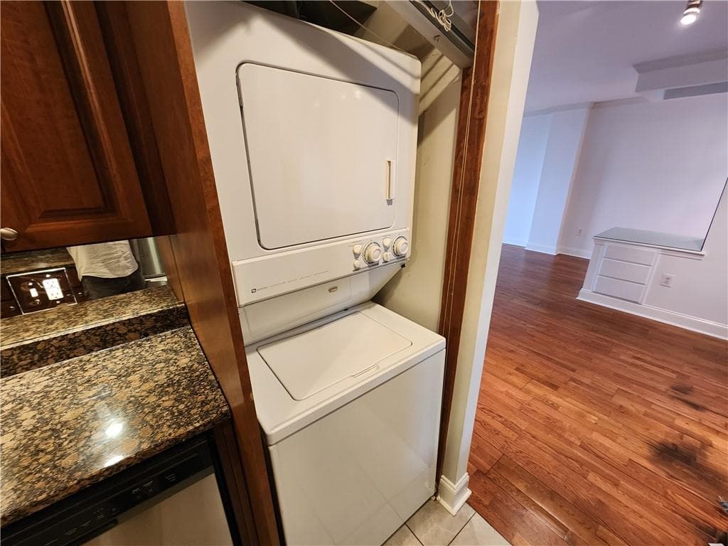 1 bedroom, 1 bathroom, 837 sq ft condominium for rent at 2479 Peachtree Road 901, Atlanta, GA 30305 for $1,395 a month — photo 6