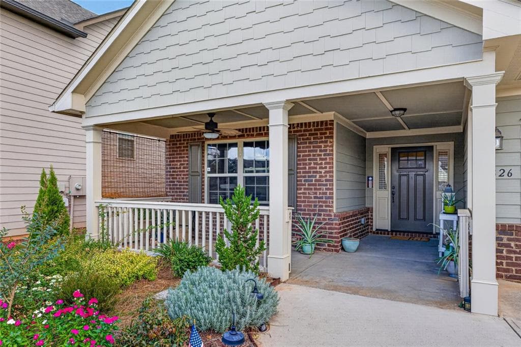 3 bedroom, 2 bathroom, 1,537 sq ft single family residence for sale at 4826 Lost Creek Drive, Gainesville, GA 30504 — photo 5