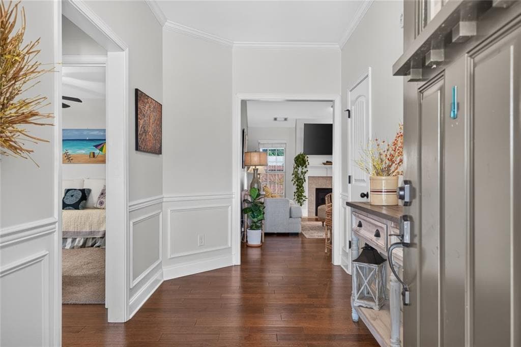 3 bedroom, 2 bathroom, 1,537 sq ft single family residence for sale at 4826 Lost Creek Drive, Gainesville, GA 30504 — photo 8