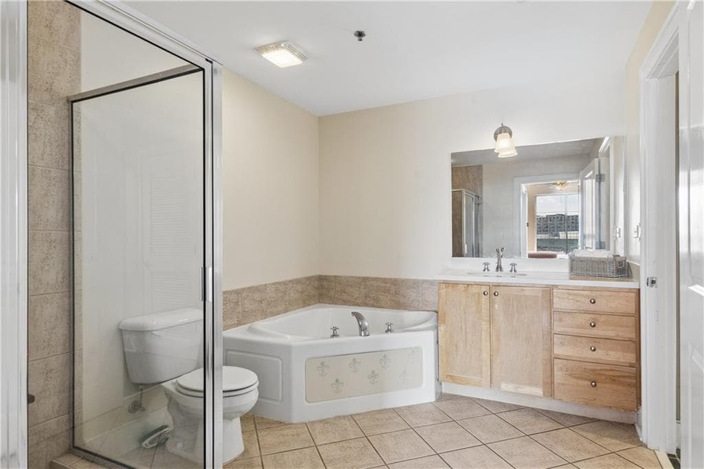 1 bedroom, 1 bathroom, 864 sq ft condominium for rent at 285 Centennial Olympic Park Drive 803, Atlanta, GA 30313 for $2,150 a month — photo 7