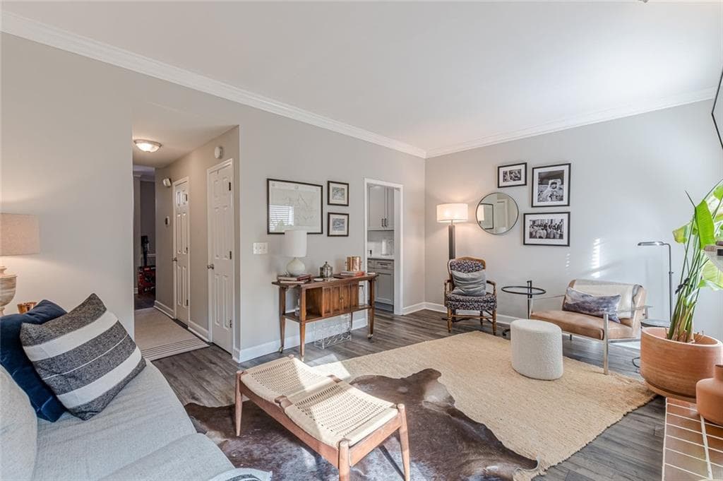 2 bedroom, 3 bathroom, 1,024 sq ft townhouse for rent at 656 Park Village Drive, Atlanta, GA 30306 for $3,245 a month — photo 5