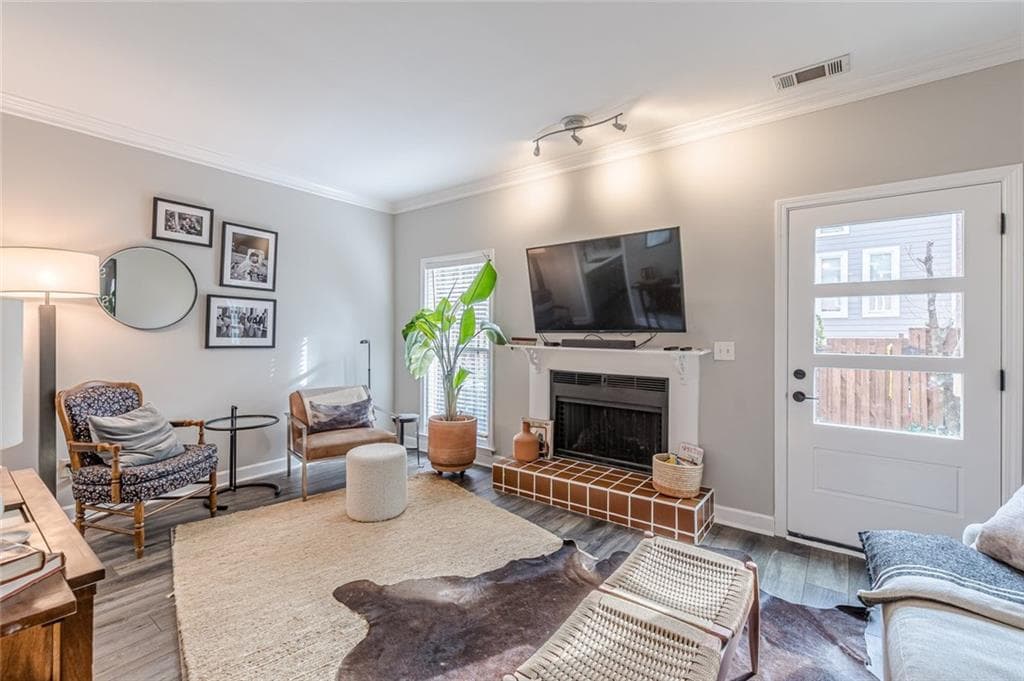 2 bedroom, 3 bathroom, 1,024 sq ft townhouse for rent at 656 Park Village Drive, Atlanta, GA 30306 for $3,245 a month — photo 7