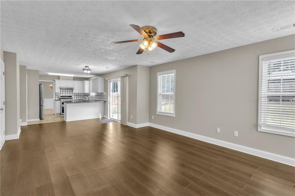 4 bedroom, 3 bathroom, 2,544 sq ft single family residence for sale at 415 Madison Chase Drive, Lawrenceville, GA 30045 — photo 8