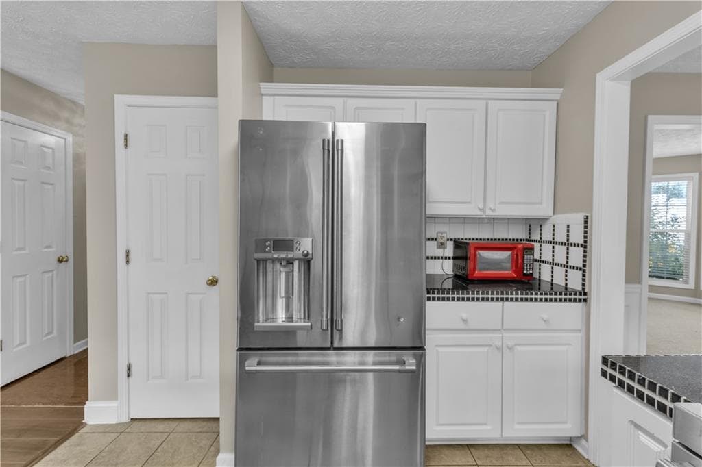4 bedroom, 3 bathroom, 2,544 sq ft single family residence for sale at 415 Madison Chase Drive, Lawrenceville, GA 30045 — photo 4