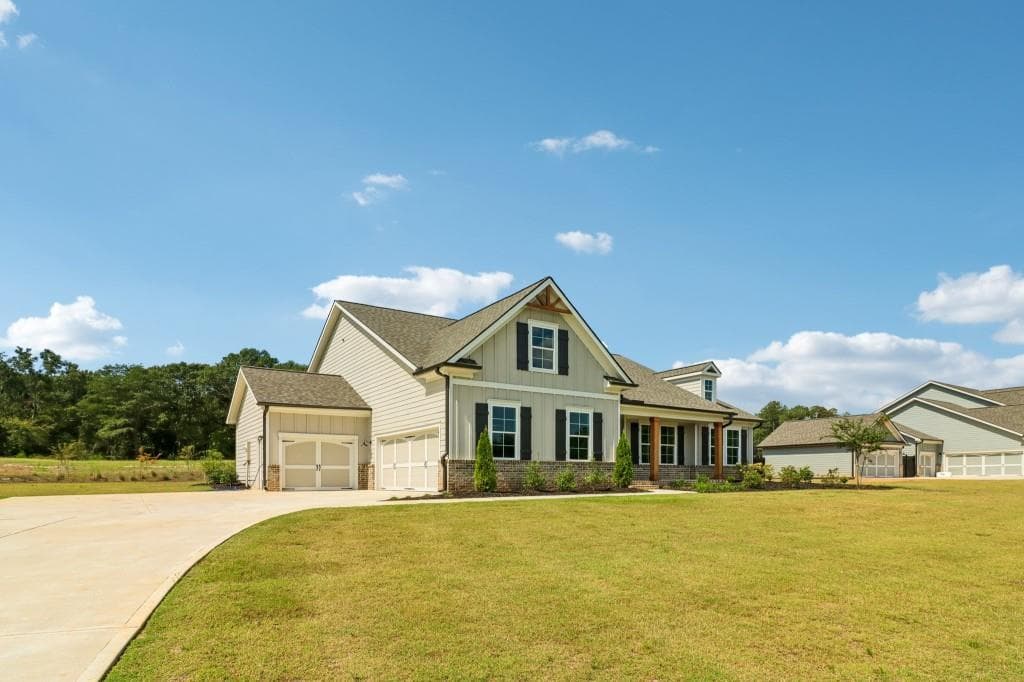 4 bedroom, 3 bathroom, 2,549 sq ft single family residence for sale at 1297 PJ East Road, Covington, GA 30014 — photo 4