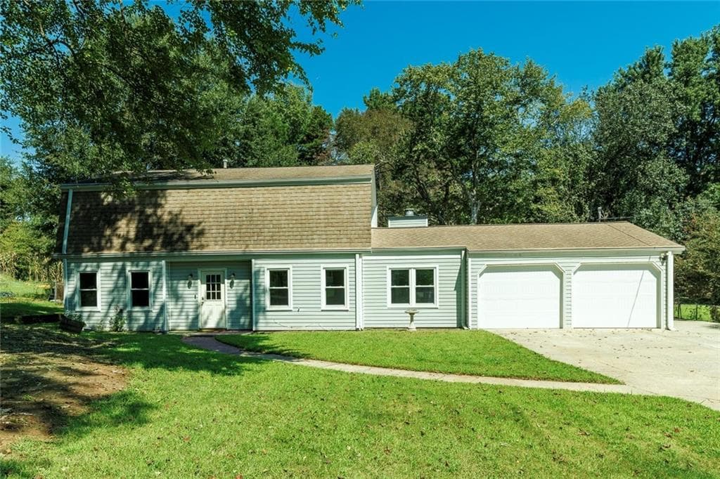 4 bedroom, 3 bathroom, 2,390 sq ft single family residence for rent at 4398 Shiloh Trail, Powder Springs, GA 30127 for $2,800 a month