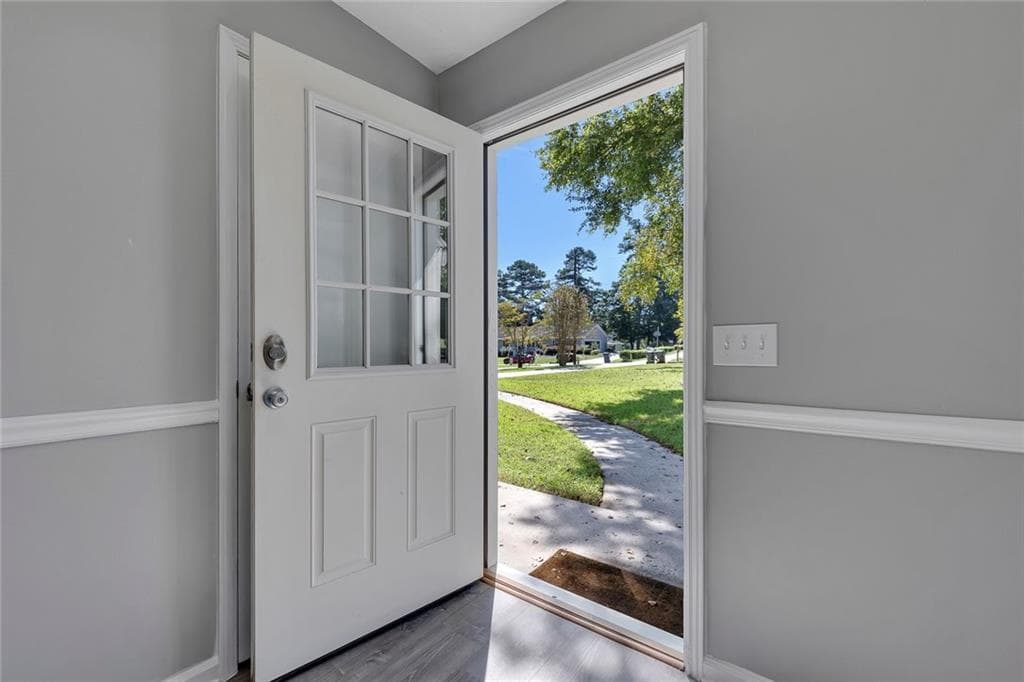 4 bedroom, 3 bathroom, 2,390 sq ft single family residence for rent at 4398 Shiloh Trail, Powder Springs, GA 30127 for $2,800 a month — photo 2