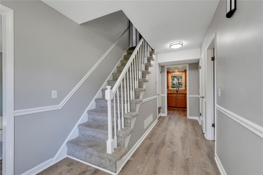 4 bedroom, 3 bathroom, 2,390 sq ft single family residence for rent at 4398 Shiloh Trail, Powder Springs, GA 30127 for $2,800 a month — photo 3