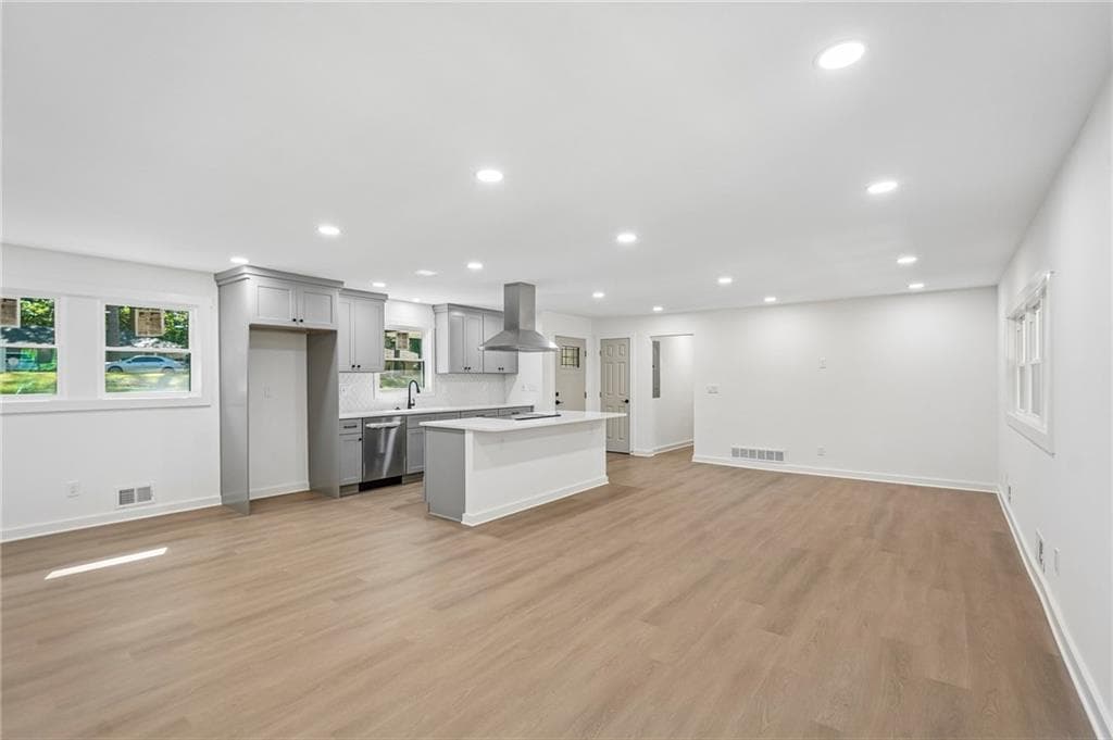 3 bedroom, 3 bathroom, 1,638 sq ft single family residence for sale at 481 Peyton Road, Atlanta, GA 30311 — photo 7