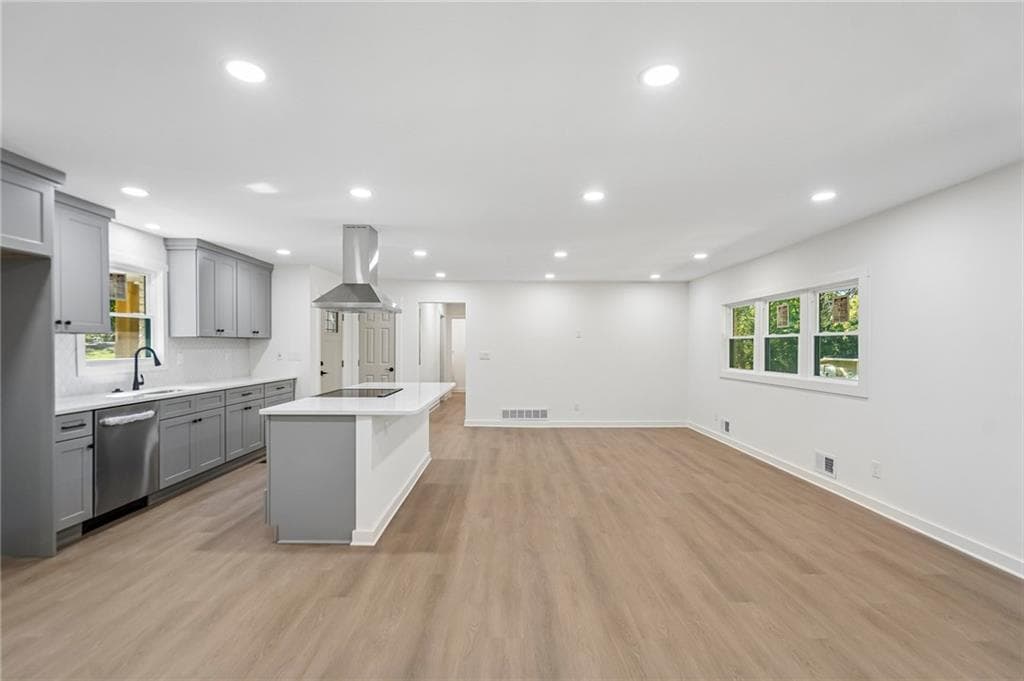 3 bedroom, 3 bathroom, 1,638 sq ft single family residence for sale at 481 Peyton Road, Atlanta, GA 30311 — photo 8