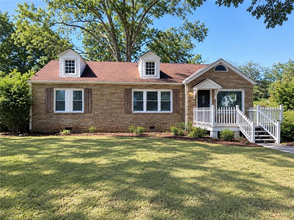 3 bedroom, 2 bathroom, 1,638 sq ft single family residence for sale at 313 Glen Iris Drive, Monroe, GA 30655
