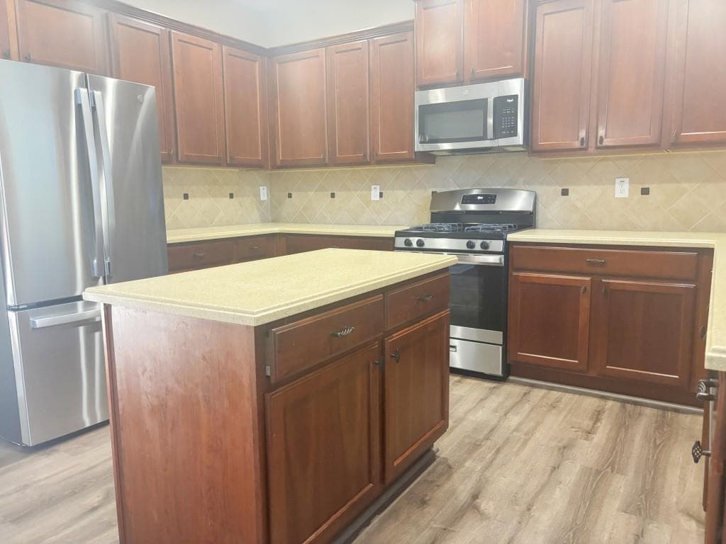 4 bedroom, 3 bathroom, 2,676 sq ft single family residence for sale at 2650 Blackstock Drive, Cumming, GA 30041 — photo 8