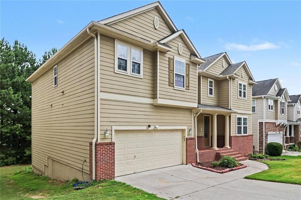 6 bedroom, 4 bathroom, 3,971 sq ft single family residence for sale at 6195 Park Leaf Walk, Buford, GA 30518 — photo 5