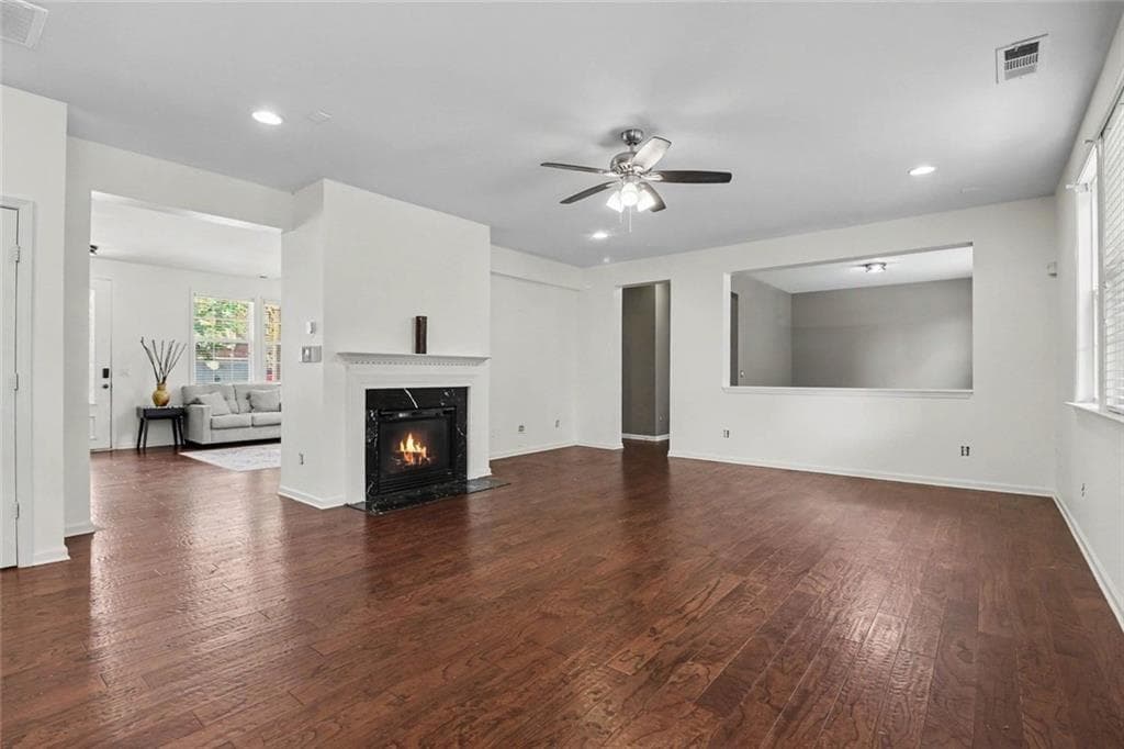 6 bedroom, 4 bathroom, 3,971 sq ft single family residence for sale at 6195 Park Leaf Walk, Buford, GA 30518 — photo 6