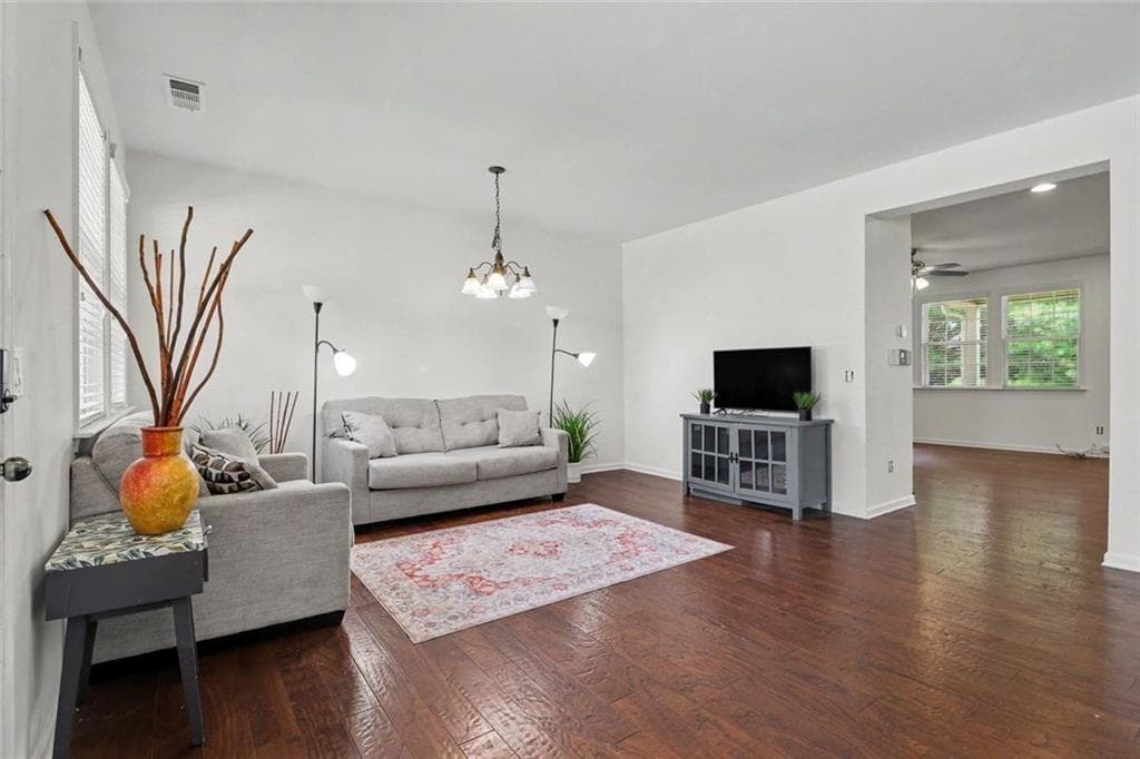 6 bedroom, 4 bathroom, 3,971 sq ft single family residence for sale at 6195 Park Leaf Walk, Buford, GA 30518 — photo 8