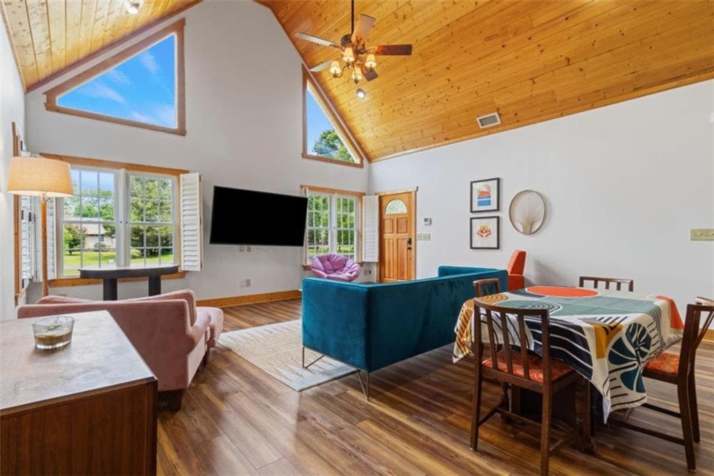 3 bedroom, 2 bathroom, 1,750 sq ft single family residence for sale at 315 Cartecay River Run, Ellijay, GA 30536 — photo 10