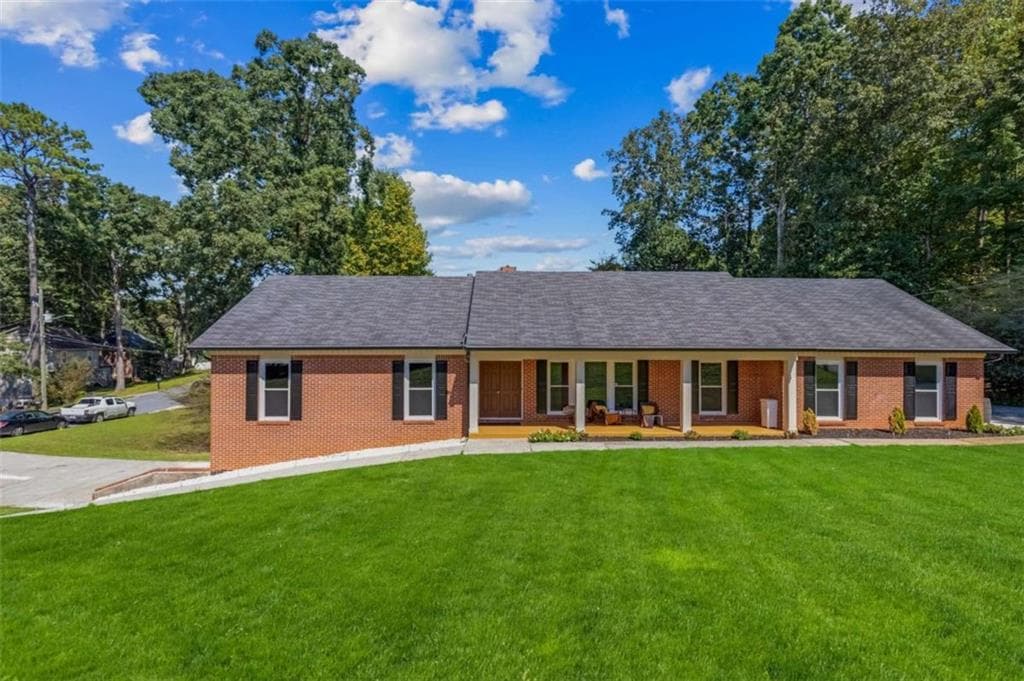 4 bedroom, 4 bathroom, 3,066 sq ft single family residence for sale at 3354 S Scales Road, Suwanee, GA 30024 — photo 1 of 36