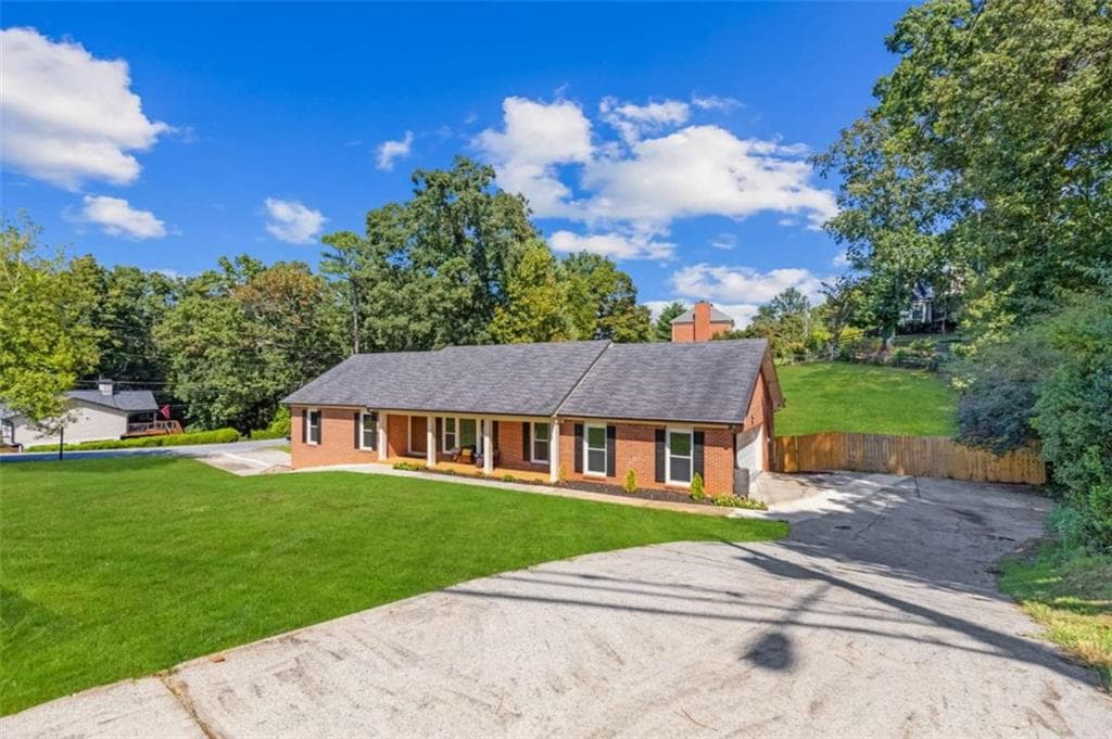 4 bedroom, 4 bathroom, 3,066 sq ft single family residence for sale at 3354 S Scales Road, Suwanee, GA 30024 — photo 3