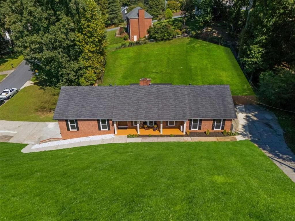 4 bedroom, 4 bathroom, 3,066 sq ft single family residence for sale at 3354 S Scales Road, Suwanee, GA 30024 — photo 4