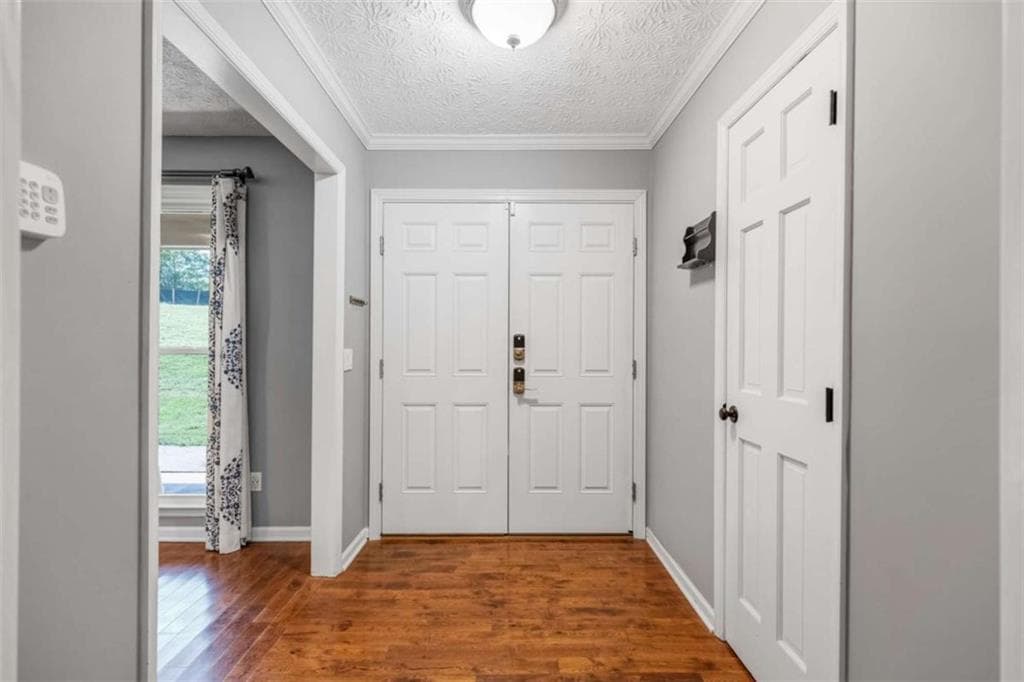 4 bedroom, 4 bathroom, 3,066 sq ft single family residence for sale at 3354 S Scales Road, Suwanee, GA 30024 — photo 6