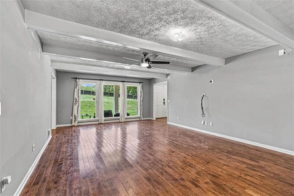 4 bedroom, 4 bathroom, 3,066 sq ft single family residence for sale at 3354 S Scales Road, Suwanee, GA 30024 — photo 8