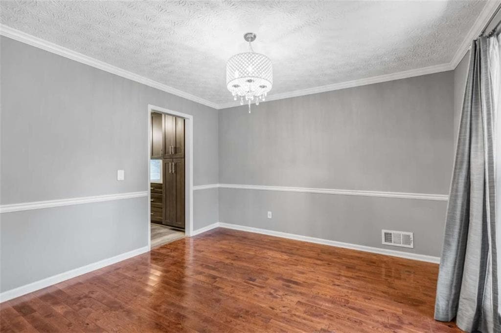 4 bedroom, 4 bathroom, 3,066 sq ft single family residence for sale at 3354 S Scales Road, Suwanee, GA 30024 — photo 9