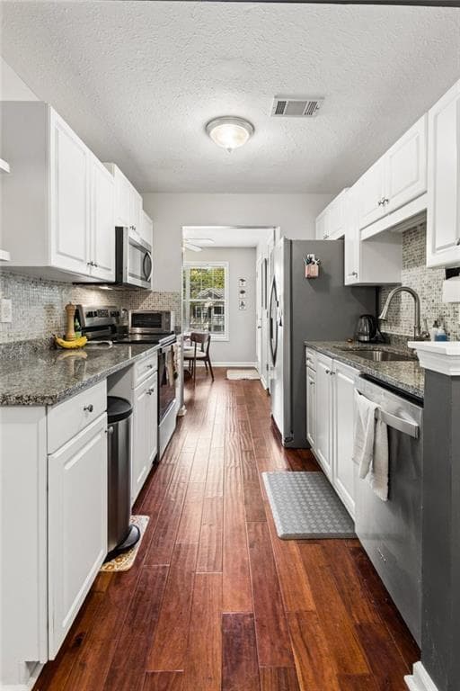 2 bedroom, 2 bathroom, 1,302 sq ft condominium for sale at 804 Peachtree Forest Avenue, Peachtree Corners, GA 30092 — photo 10