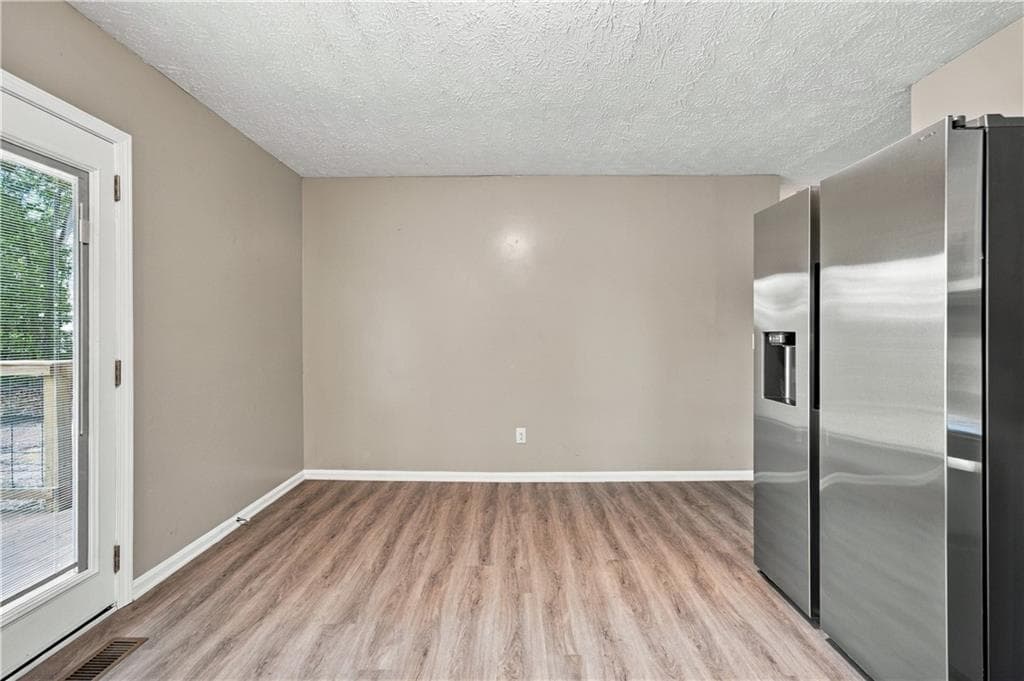 3 bedroom, 1 bathroom, 1,035 sq ft single family residence for rent at 215 Henry Street, Braselton, GA 30517 for $1,700 a month — photo 7