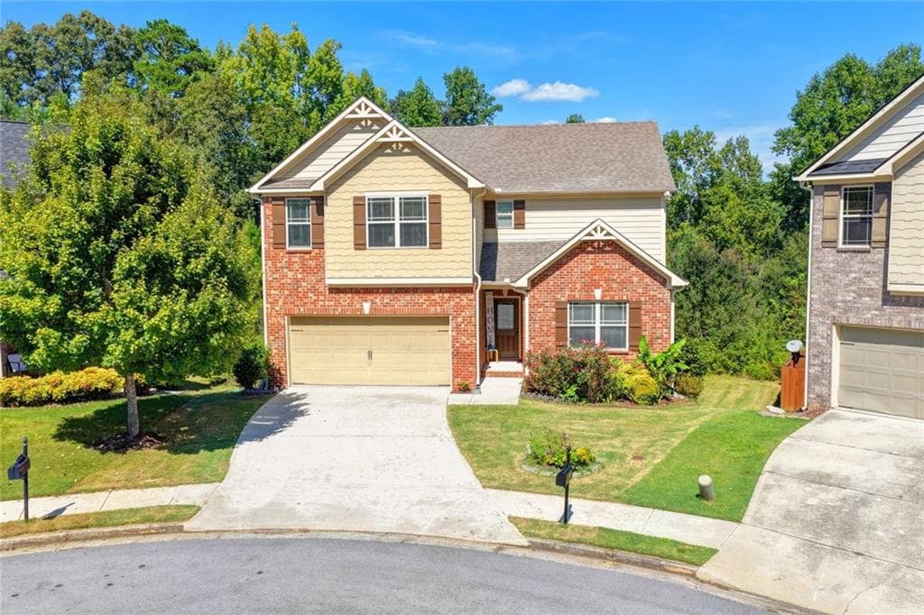 5 bedroom, 3 bathroom, 2,423 sq ft single family residence for sale at 1366 Castleberry Drive, Buford, GA 30518 — photo 3