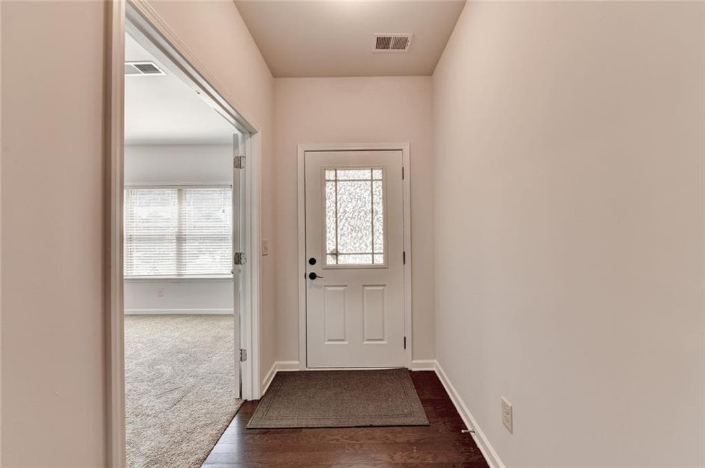 5 bedroom, 3 bathroom, 2,423 sq ft single family residence for sale at 1366 Castleberry Drive, Buford, GA 30518 — photo 6
