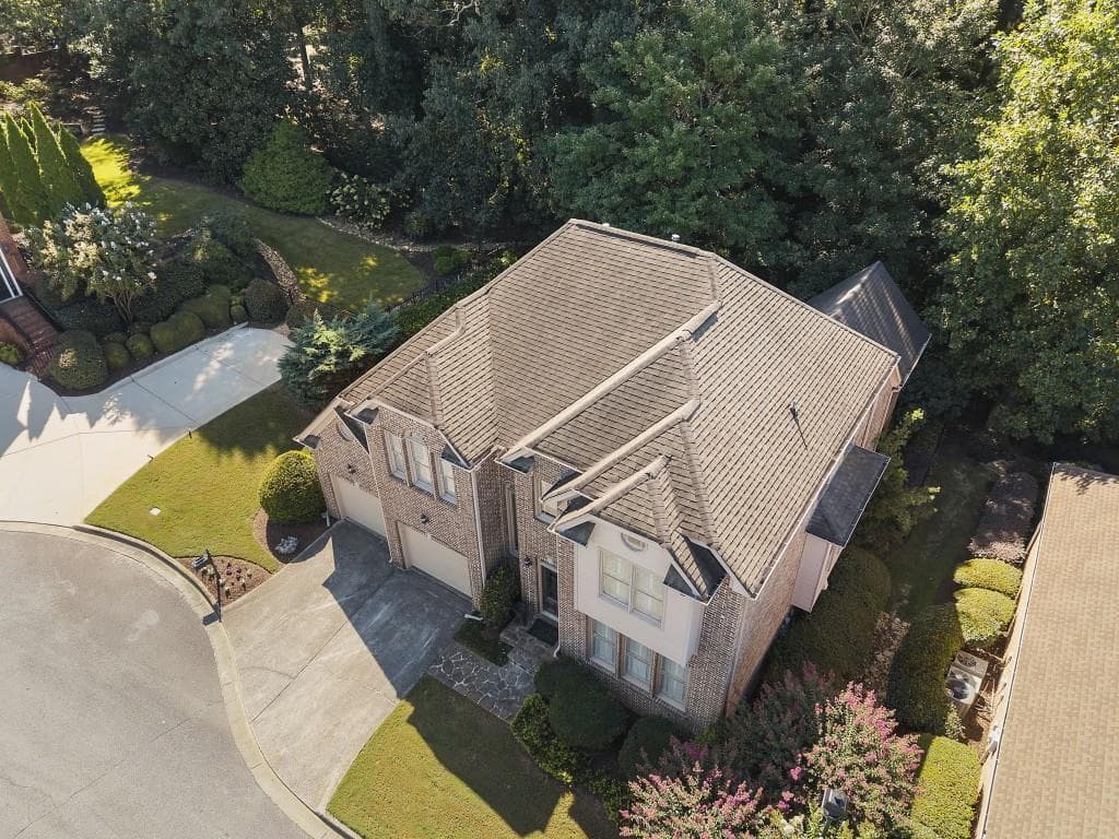 5 bedroom, 5 bathroom, 4,058 sq ft single family residence for sale at 1003 Nottingham Lane, Brookhaven, GA 30319 — photo 2