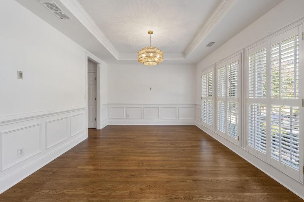 5 bedroom, 5 bathroom, 4,058 sq ft single family residence for sale at 1003 Nottingham Lane, Brookhaven, GA 30319 — photo 5