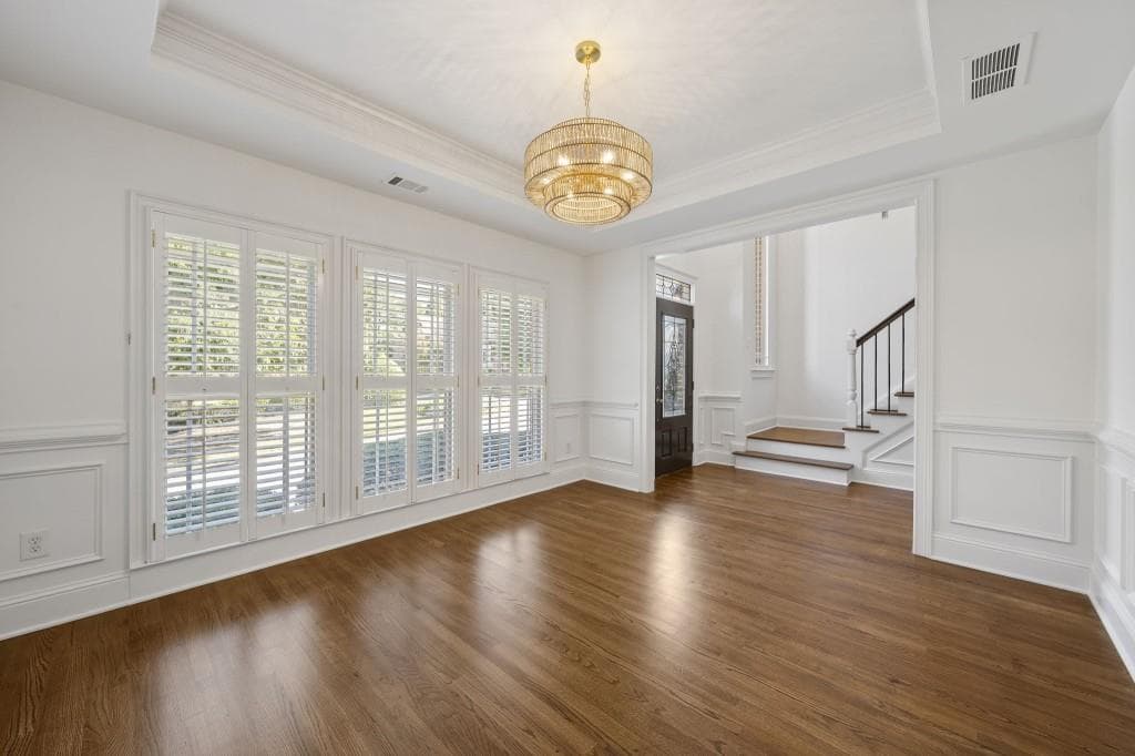 5 bedroom, 5 bathroom, 4,058 sq ft single family residence for sale at 1003 Nottingham Lane, Brookhaven, GA 30319 — photo 6