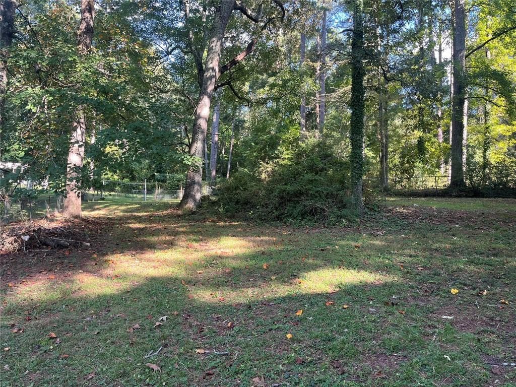3 bedroom, 2 bathroom, 1,616 sq ft single family residence under contract at 4580 Kelden Circle, Atlanta, GA 30349 — photo 4