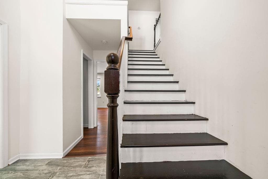 4 bedroom, 3 bathroom, 2,008 sq ft single family residence for sale at 77 Hunters Green, Dallas, GA 30157 — photo 3