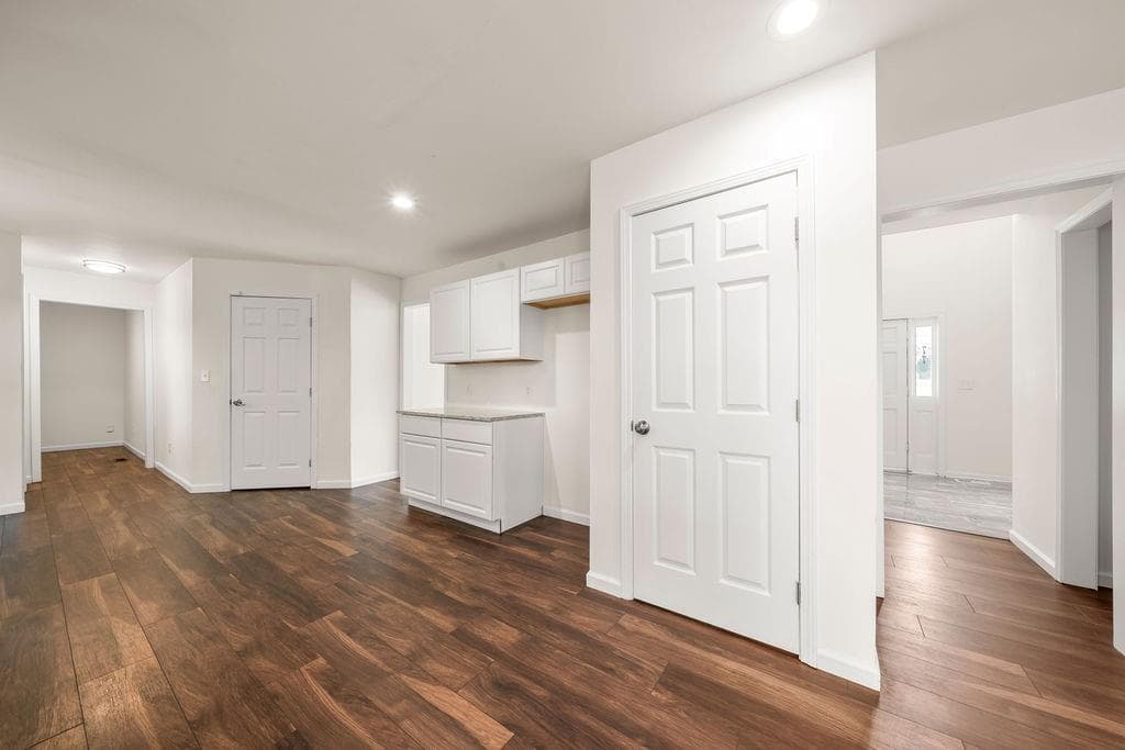 4 bedroom, 3 bathroom, 2,008 sq ft single family residence for sale at 77 Hunters Green, Dallas, GA 30157 — photo 9