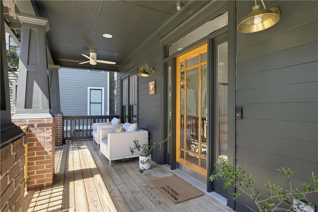 3 bedroom, 3 bathroom, 2,178 sq ft single family residence under contract at 1074 Mercer Street, Atlanta, GA 30316 — photo 3
