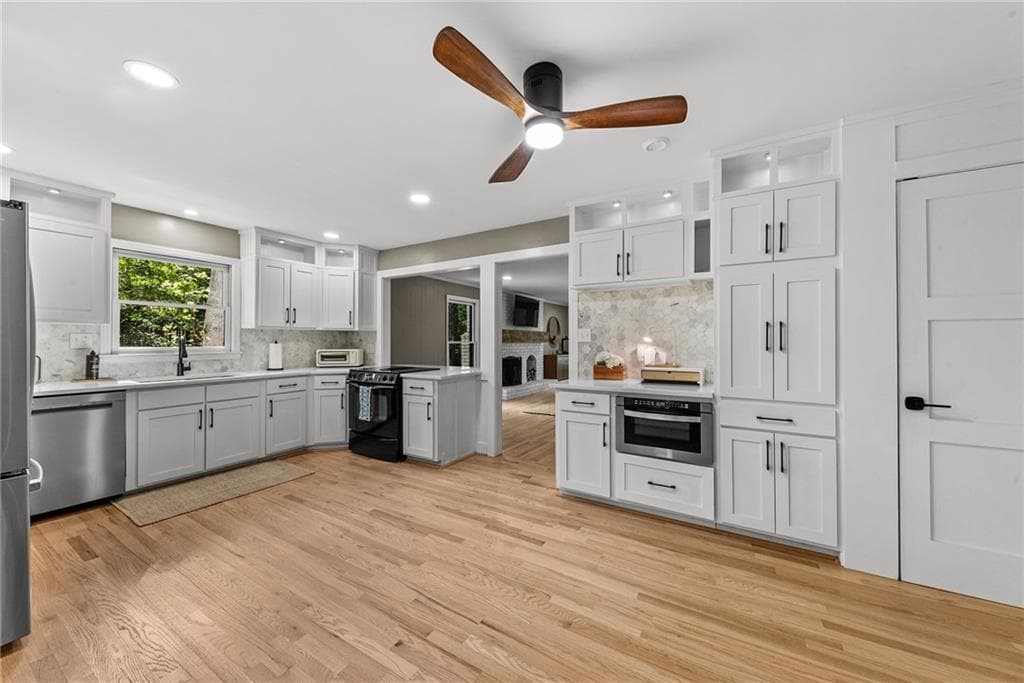 4 bedroom, 3 bathroom, 2,483 sq ft single family residence under contract at 175 Williamsburg Lane, Athens, GA 30605 — photo 8