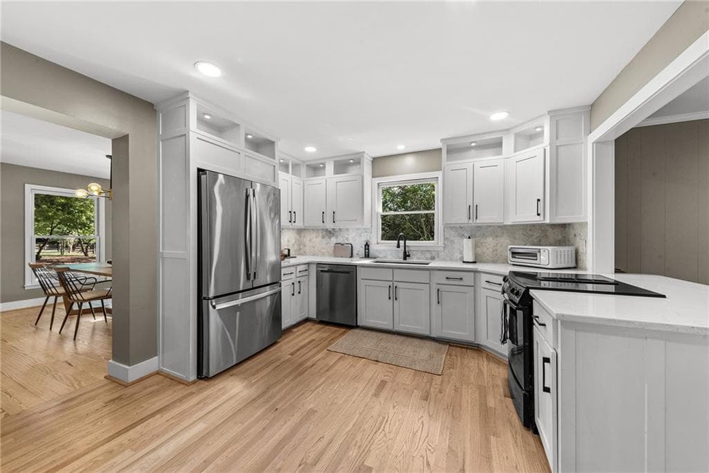 4 bedroom, 3 bathroom, 2,483 sq ft single family residence under contract at 175 Williamsburg Lane, Athens, GA 30605 — photo 10
