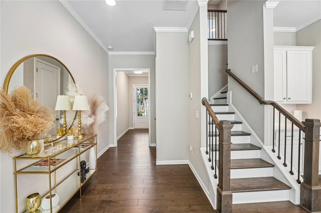3 bedroom, 3 bathroom, 2,450 sq ft townhouse for sale at 20006 Windalier Way, Roswell, GA 30076 — photo 4