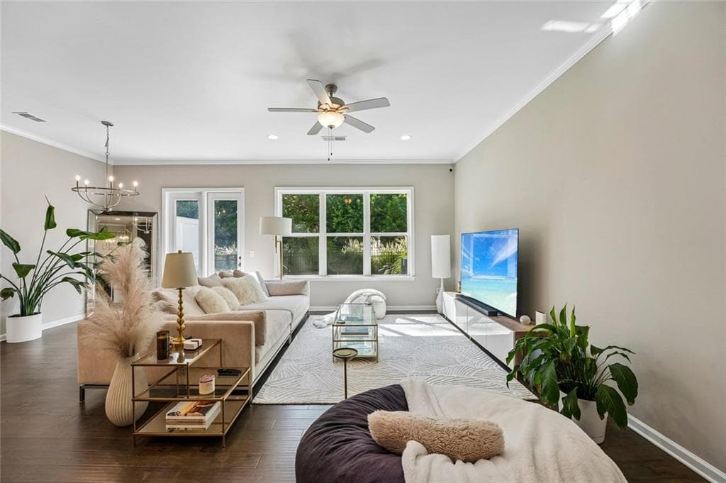 3 bedroom, 3 bathroom, 2,450 sq ft townhouse for sale at 20006 Windalier Way, Roswell, GA 30076 — photo 7